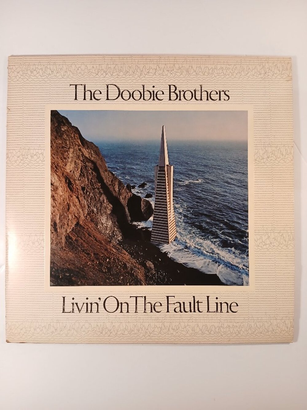 The Doobie Brothers - Livin On The Fault Line - Vinyl LP Record